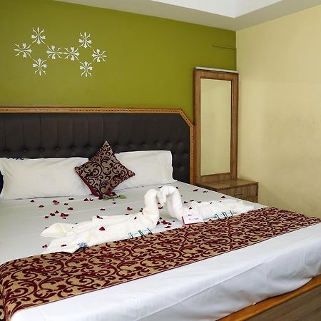 Hotel Vijay โปลลาชี ภายนอก รูปภาพ
