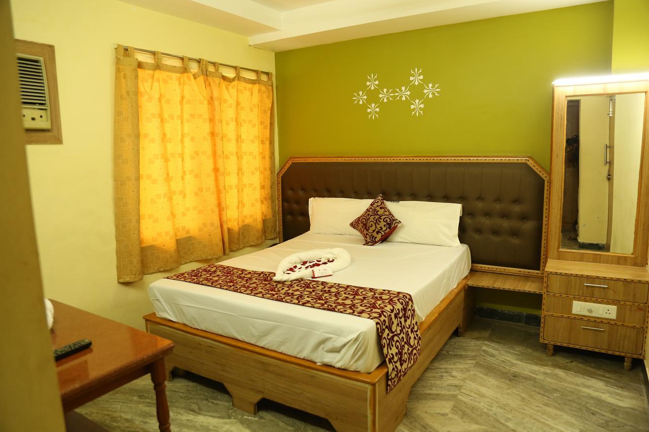 Hotel Vijay โปลลาชี ภายนอก รูปภาพ