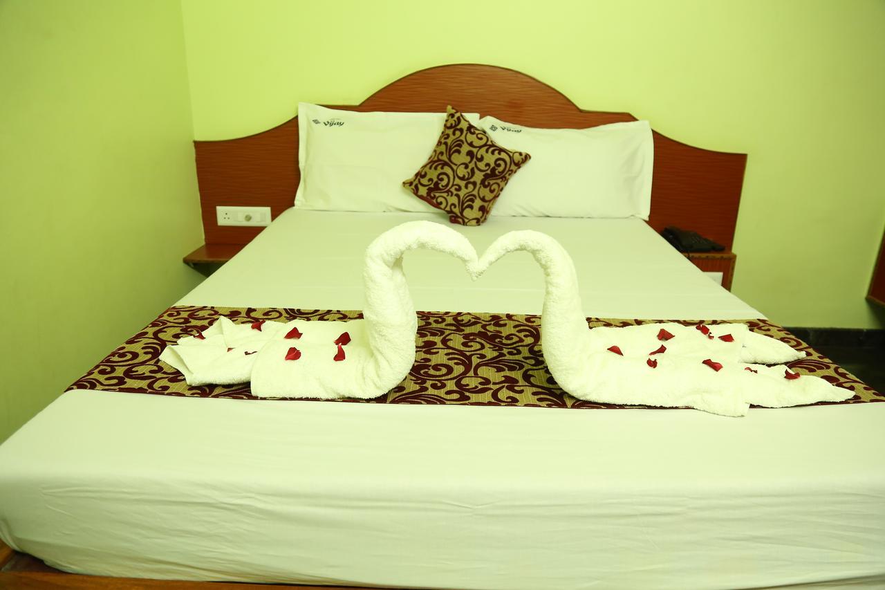 Hotel Vijay โปลลาชี ภายนอก รูปภาพ
