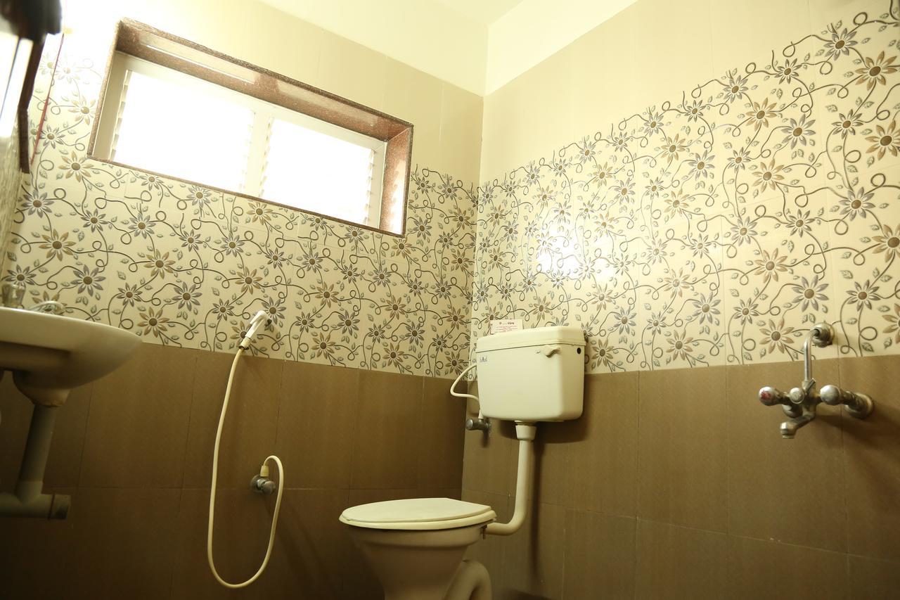 Hotel Vijay โปลลาชี ภายนอก รูปภาพ