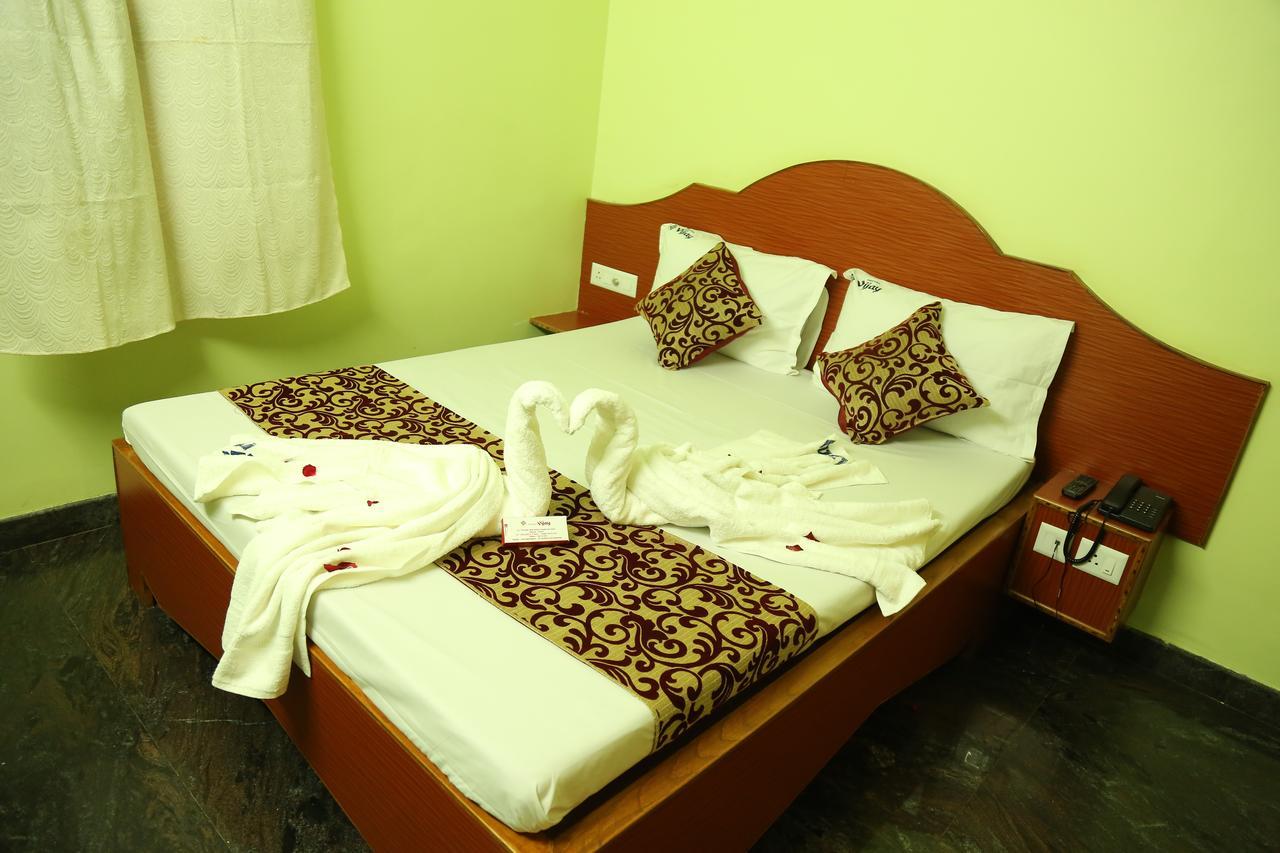 Hotel Vijay โปลลาชี ภายนอก รูปภาพ